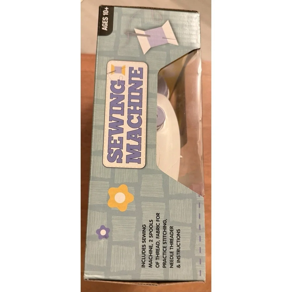 Sewing machine for‎ beginners Ages 10 and up New Sealed